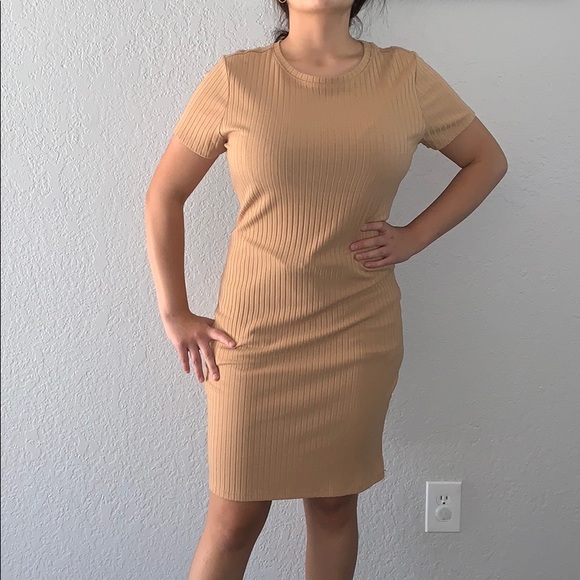 Dress - Picture 1 of 2